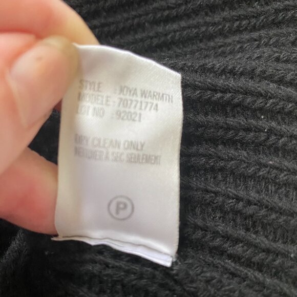 Great pre-owned condition (see pics)!  Style: Quiet Luxury Preppy Academia Class - Picture 10 of 14